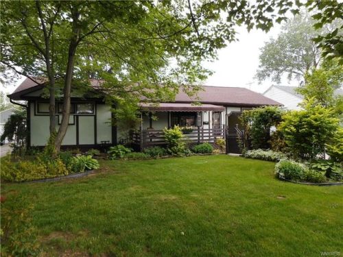 2674 Colvin Blvd, Tonawanda, NY 14150-4407