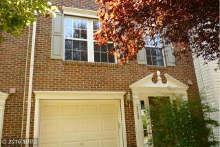 15722 Viewpoint Cir, Dumfries VA  22025-1222 exterior