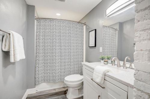 2689 Milwaukee St, Madison WI  53704-5153 exterior