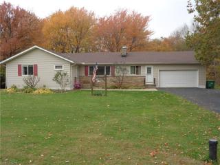 10452 Briar Hill Dr, Willoughby, OH 44094-9424