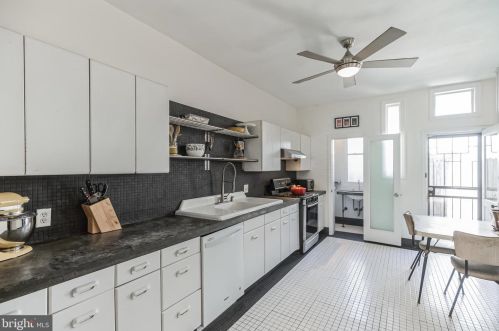 927 Mckean St, Philadelphia PA  19148-2326 exterior