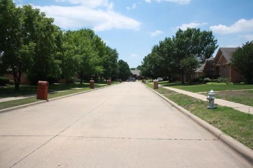 8205 Burleigh St, Frisco TX  75035-7315 exterior