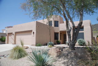 6354 Hill Ln, Glendale, AZ 85310-5718