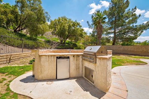 29584 Mammoth Ln, Santa Clarita CA  91387-6216 exterior