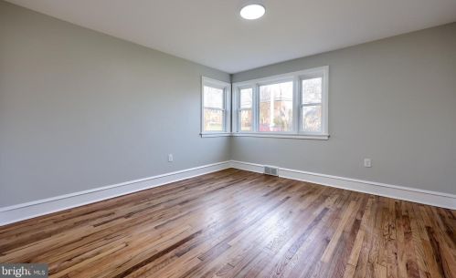 124 Millersville Rd, Lancaster PA  17603-4220 exterior