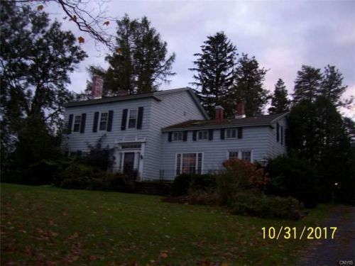 2949 Lake Rd, Skaneateles, NY 13152-9646