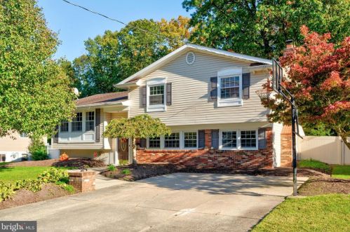 1003 Standish Dr, Blenheim, NJ 08012-1315