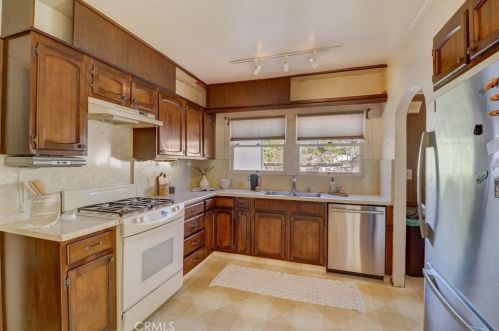 4663 Biona Dr, San Diego CA 92116-2332 exterior