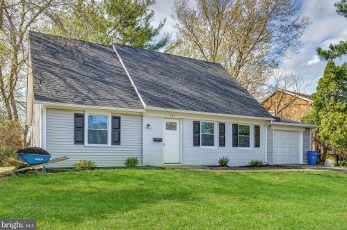 561 Charleston Rd, Willingboro NJ  08046-1768 exterior