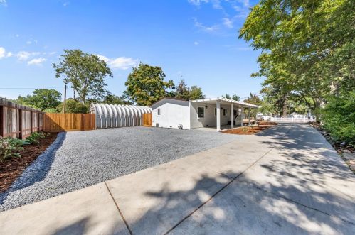 9644 Kent St, Elk Grove CA  95624-2436 exterior