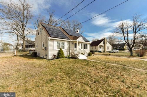 1102 Cumberland Ave, West Deptford NJ  08096-3041 exterior