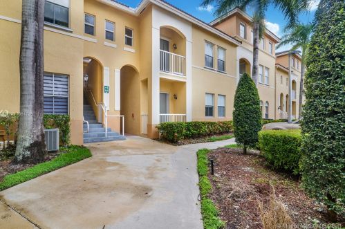 4405 160th Ave, Hollywood, FL 33027-5728