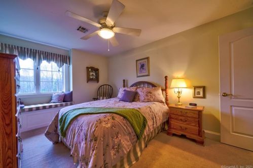 216 Watch Hill Rd, Kensington CT  06037-3657 exterior