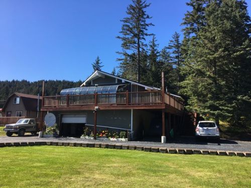 1711 Selief Ln, Kodiak, AK 99615-6228