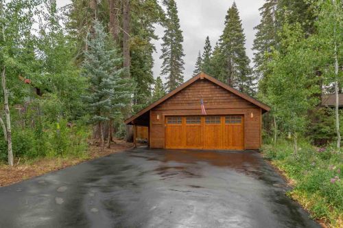 13004 Davos Dr, Truckee, CA 96161-6500