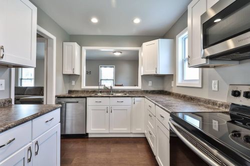 160 5th St, New Harmony, OH 45176-1107