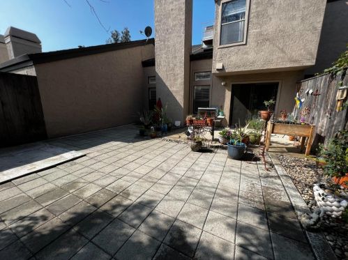 1134 Cedar Creek Dr, Modesto CA  95355-5204 exterior