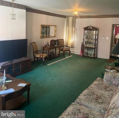 1506 29th St, Philadelphia, PA 19146-3501