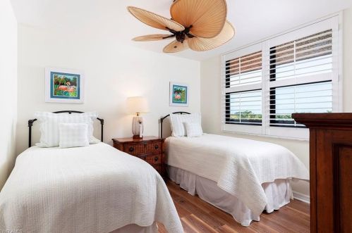 6573 Marissa Loop, Naples FL  34108-7200 exterior