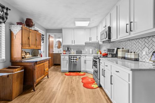 608 Alta Ave, Englewood OH  45322-1803 exterior