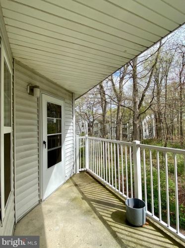 224 Stone Hurst Ct, New Castle DE  19720-3947 exterior