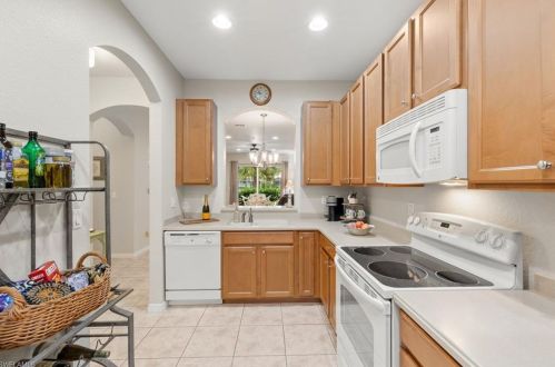 14685 Cranberry Ct, Naples, FL 34114-8663
