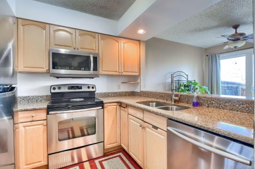 3706 Espana Way, Denver CO 80013-3916 exterior