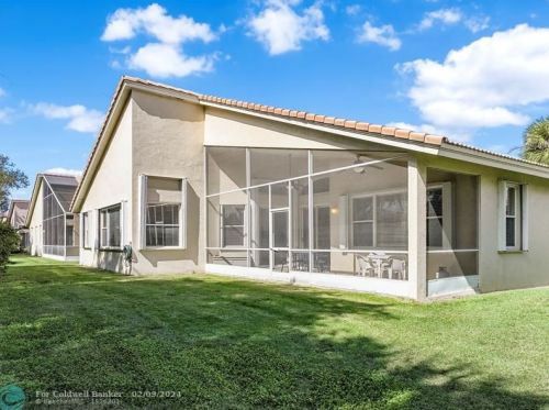 7314 Falls Rd, Boynton Beach, FL 33437-6333