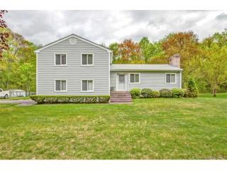 381 Beaver Meadow Rd, Haddam, CT 06438-1112