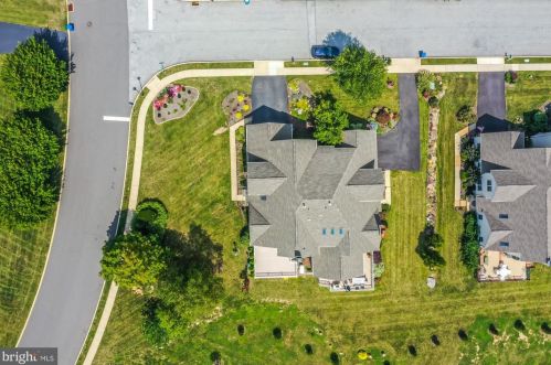 30 Chelsea Ct, Glen Mills PA  19342-1785 exterior