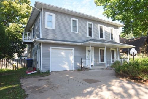 219 Beacon Ave, New London, WI 54961-1824