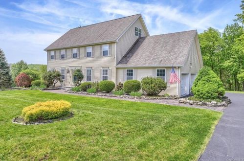 11 Dartmouth Rd, Highland Mills, NY 10930-2604