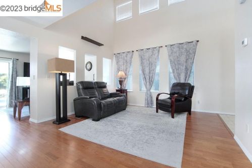 4565 Waterford Way, Oakley, CA 94561-3226