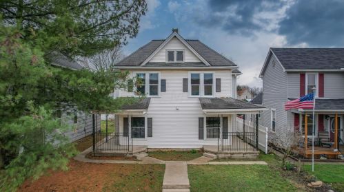 455 Yellow Springs St, Springfield OH  45504-2463 exterior