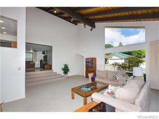 1302 Kika St, Kailua, HI 96734-4524