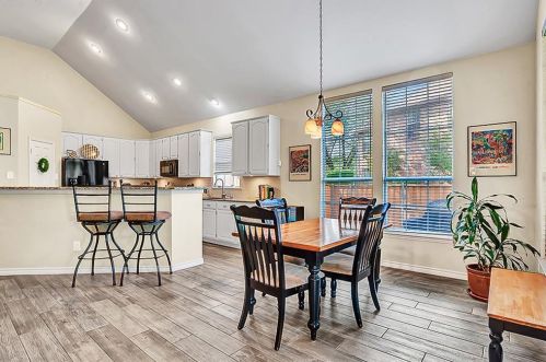 2836 Lincolnshire Dr, Richardson TX  75082-4934 exterior