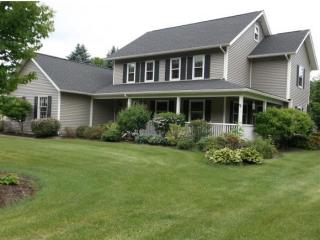 91 Field Green Dr, Colchester, VT 05446-7067