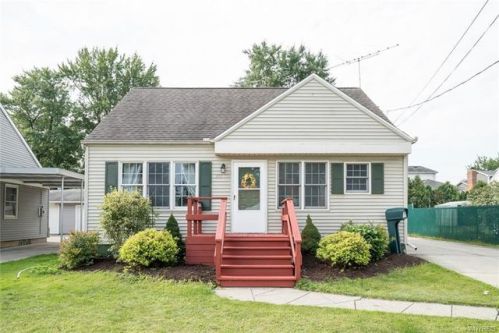 251 Utica St, Tonawanda NY  14150-5433 exterior