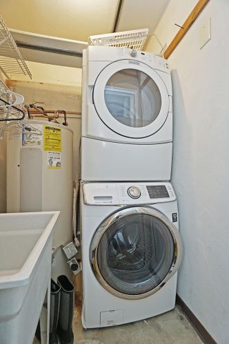 301 Bremen Dr, Saint Martin OH  45118-9479 exterior