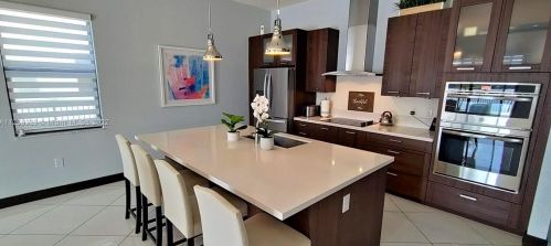 15800 88th Ave, Hialeah FL  33018-2019 exterior