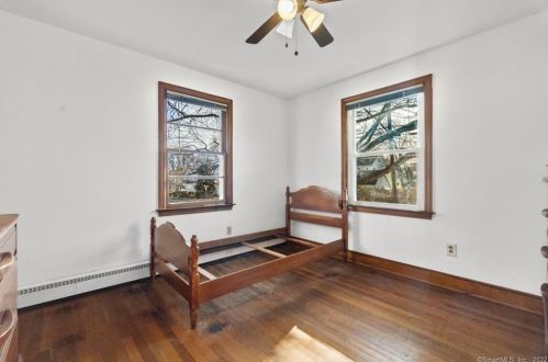 53 Cedar Grove Ave, United States Coast Guard Ac CT  06320-3732 exterior