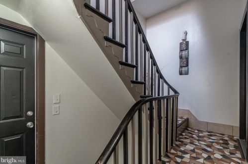 513 Girard Ave, Philadelphia PA  19125-3311 exterior
