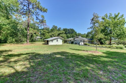 2704 Oak Rd, Deland FL  32720-2024 exterior