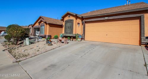 2159 Calle Los Marmoles, Tucson, AZ 85706-3809
