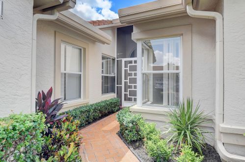 7626 Seafoam Ct, Boynton Beach, FL 33437-5426