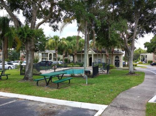 2550 Alafaya Trl, Orlando, FL 12107-3607