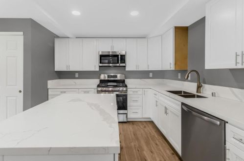 6634 Radio Dr, San Diego CA  92114-1611 exterior