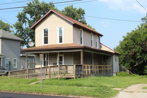 1030 Blue Ave, Zanesville, OH 43701-2810