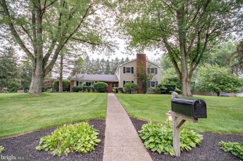 1755 Ludwell Dr, Prospectville PA  19002-3030 exterior