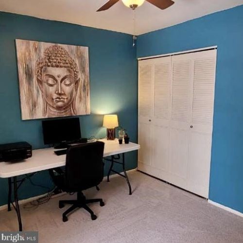 2038 Harbour Dr, Palmyra NJ 08065-1118 exterior